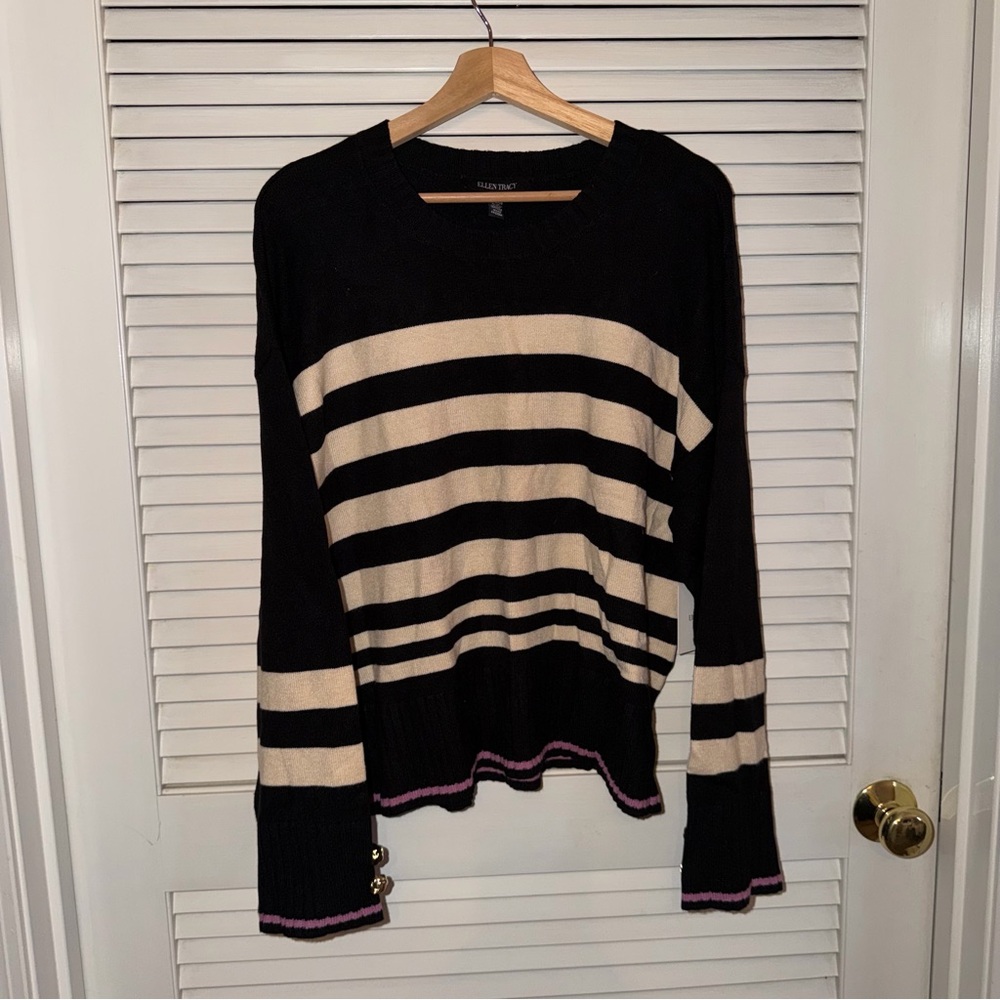 Ellen Tracy Black & White w/purple detail and button accent Knit Sweater